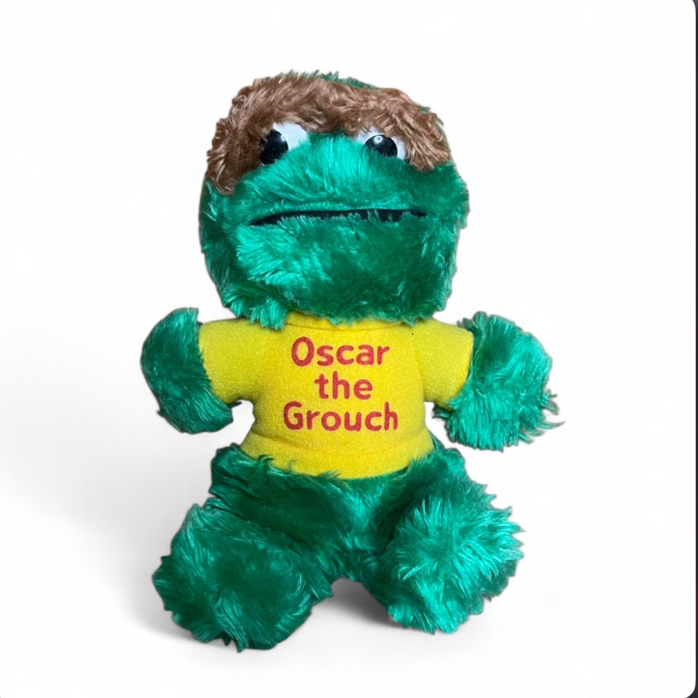 Vintage Sesame Street 1980s Oscar Playskool Plush Stuffed Animal 8”